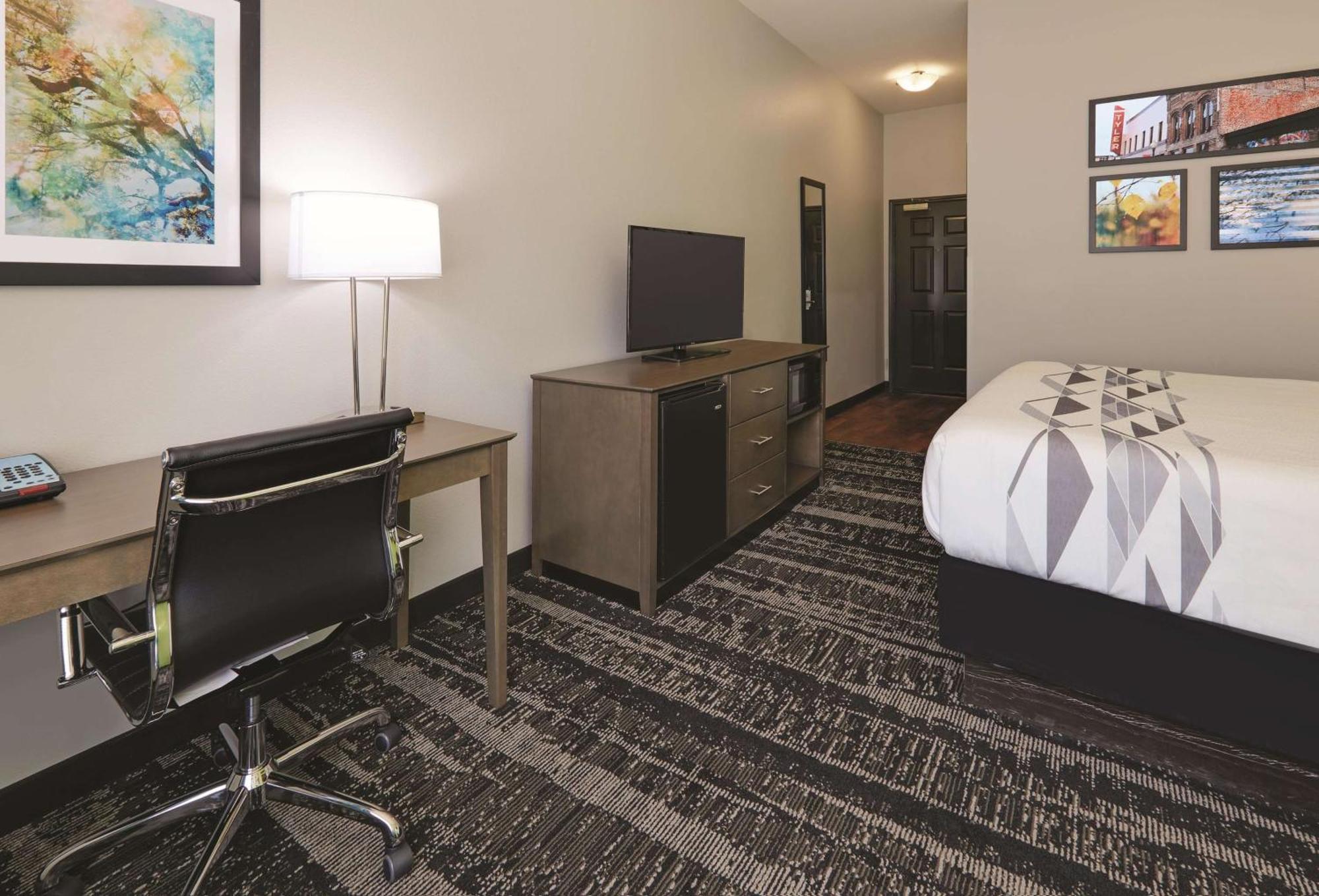 La Quinta By Wyndham Tyler South Hotel Buitenkant foto